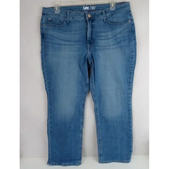 NWT Lee Straight Leg Regular Fit Distressed Whiskered Jeans Size 18P Inseam 25" - Picture 2 of 11